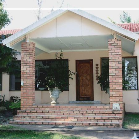 Rosegarden Guesthouse 蓬戈拉 外观 照片